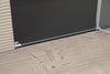 Duche de nicho com porta de abrir em painel fixo NT403